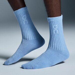 On Running Blue Crew Socks